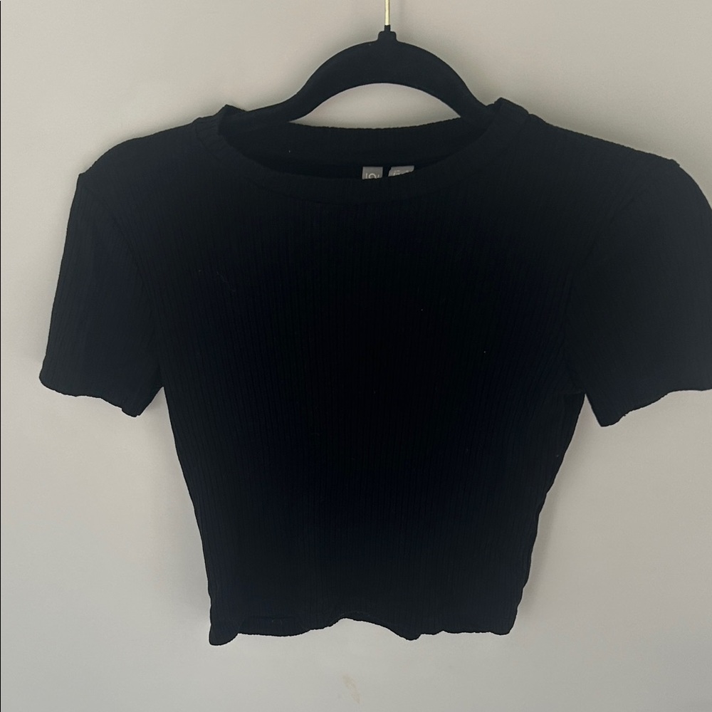 Classic Crop Black Women's Top